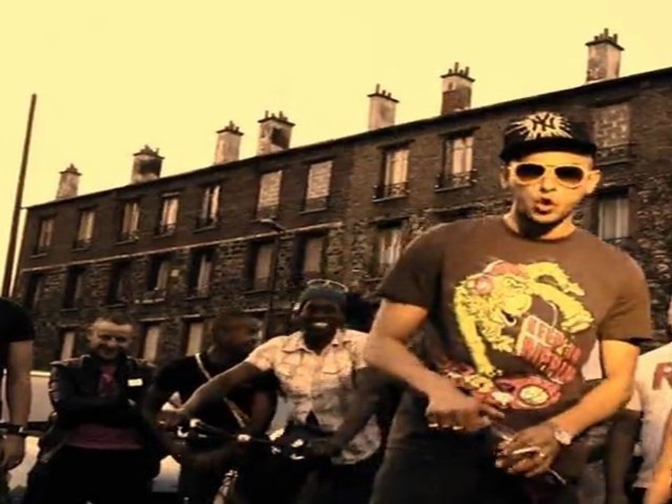 LA MAIN GANTEE PYS GANGSTER 310 G