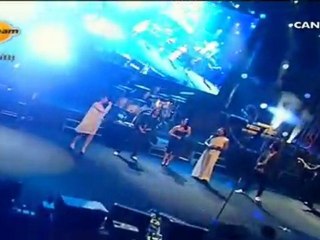 Özgürce Yaşa Canlı Performans