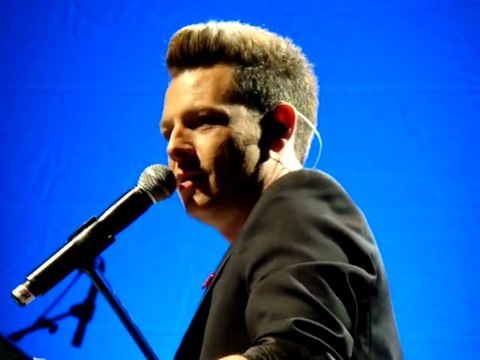 VERONIQUE SANSON 2011 PARIS GRAND REX MICHAEL HERNANDEZ 1ère partie