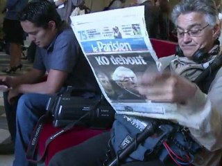 Gauche et droite dans l'attente de l'après DSK