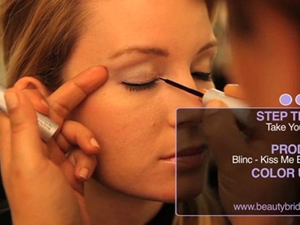 Pro Makeup Tutorial: Liquid Eyeliner - How To