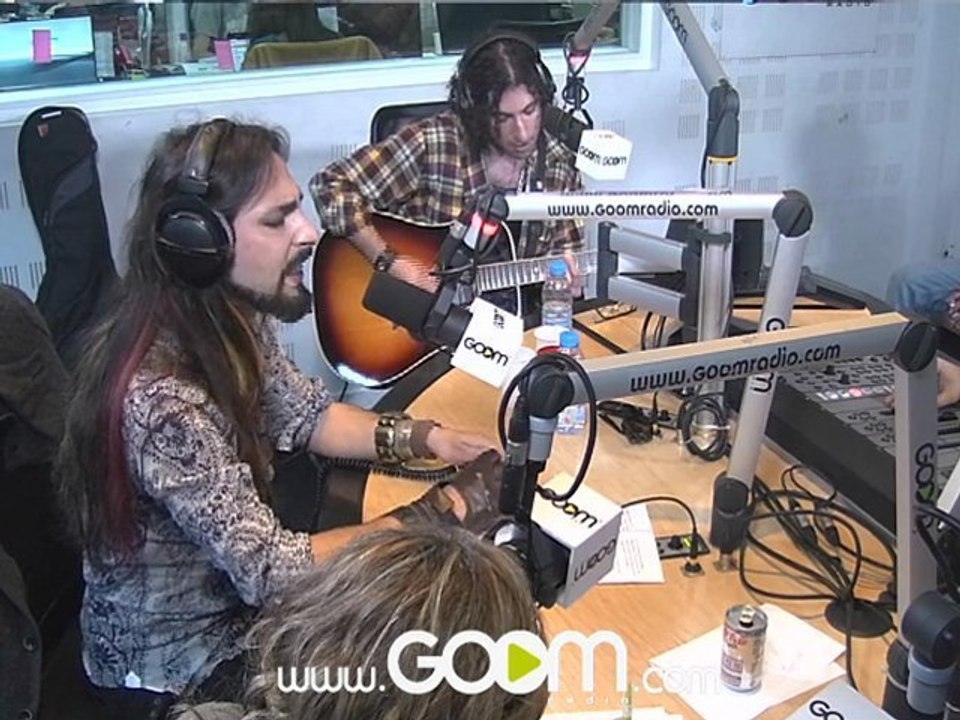 LE DAILY LIVE - LASZLO JONES - "FREE"