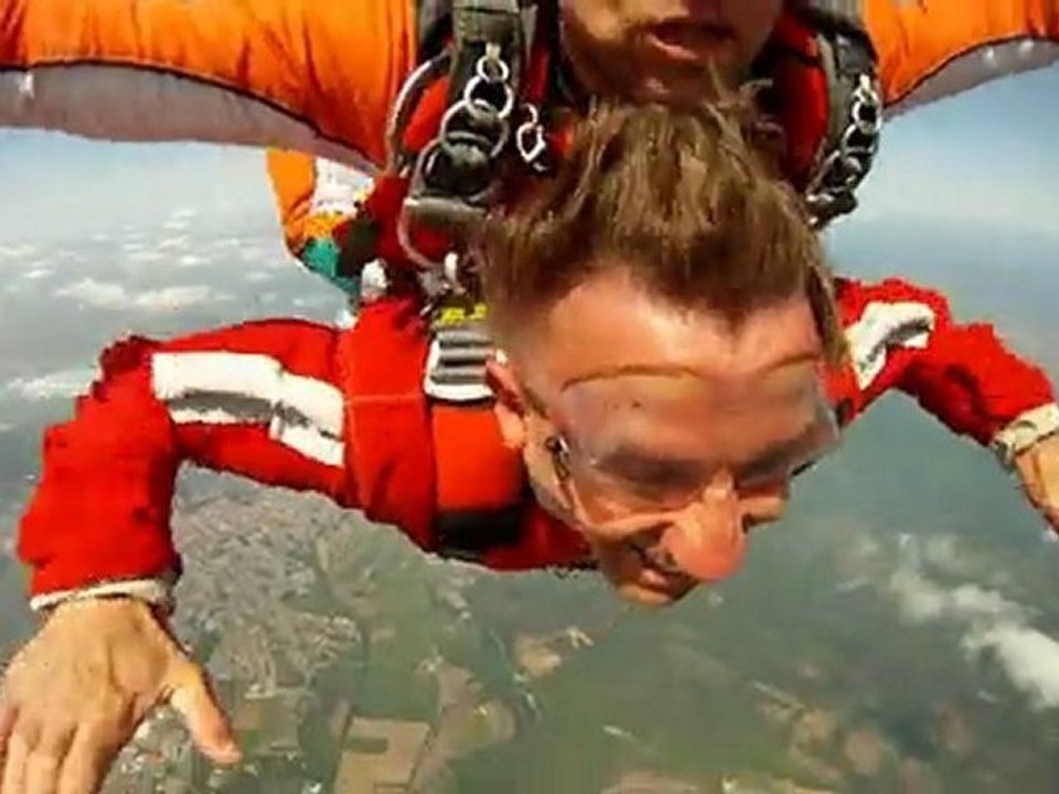 Sauts en parachute à Haguenau en mai 2011 avec Sky-Delivery