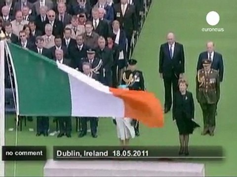 'Perfect pint' poured for Queen Elizabeth II - no comment