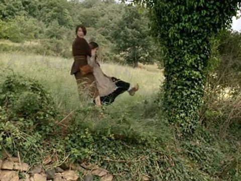 BANDE ANNONCE - Derrière les murs avec Laetitia Casta (sortie le 6 juillet)