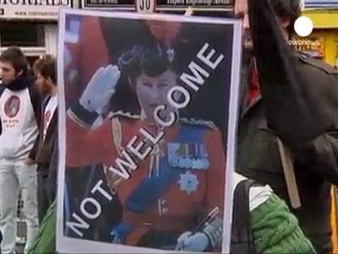 Isabel II visita el santuario de Croke Park en Dublín