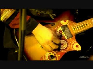 Coldplay - 03 Yellow - MTV World Stage 2009