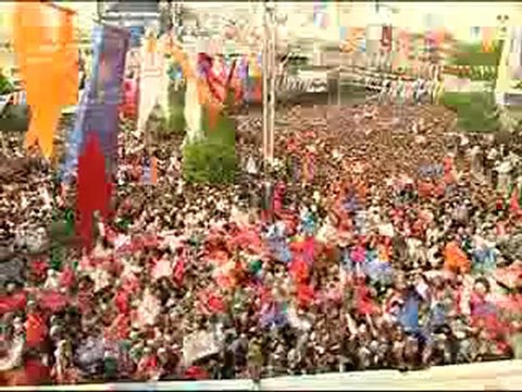 Başbakan Erdoğan Gençlerin kanı üzerinden siyaset yapıyorlar