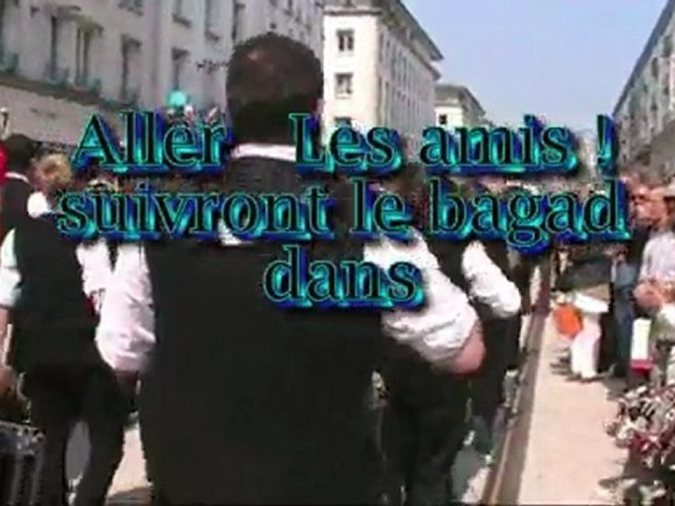 la fete des sonneurs 2011 Brest .Le défilé 2er la suite .