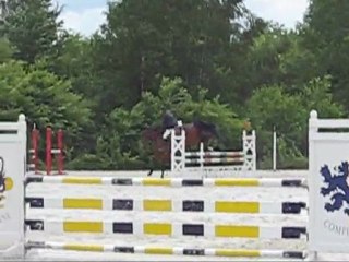 LITCHIE DE BERNOT EN CSO A COMPIEGNE