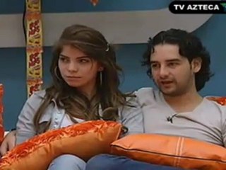 Esme y Johnny en el lobby Parte 1