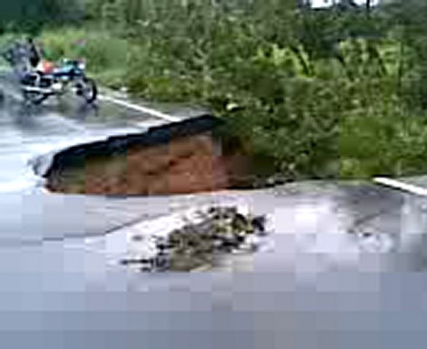 Caida del Pavimento en Troncal 5