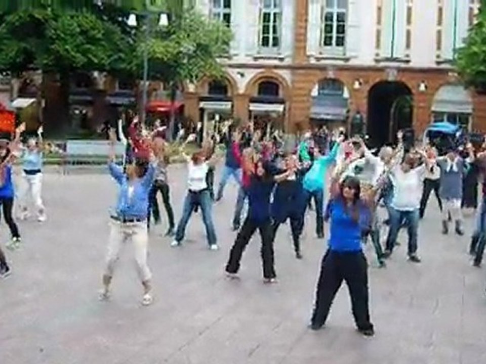 FLASH MOB DANCE Assiette Sourire [LJB]