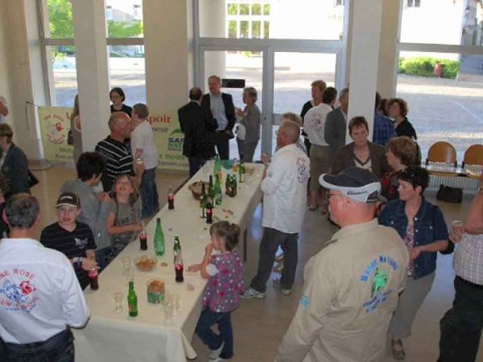 PHOTOS REMISE DU CHEQUE 2011