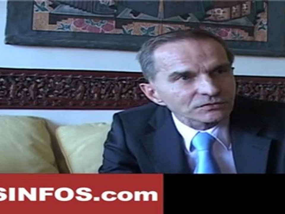 Pierre Picquart :  "la démocratie se met en route progressivement en Chine"