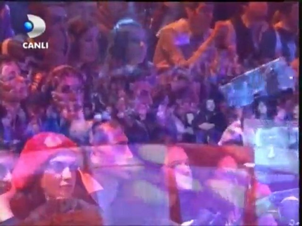 Kurtalan Ekspres - Gür Akad  Cem Abi