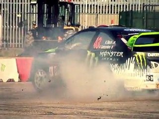 DiRT 3 - Ken Block's Dirt 3 Gymkhana: Battersea Power Station, London