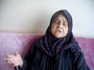 97 YAŞINDAKİ ŞEHRİBAN NİNE ŞİİR OKURKEN