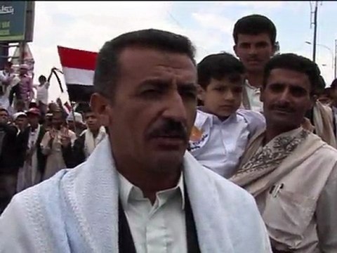Yémen: des milliers d'opposants manifestent à Sanaa