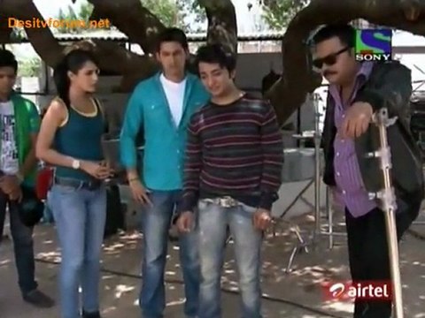 Surya The Super Cop- 24th May 2011 Watch Video Online Pt-3
