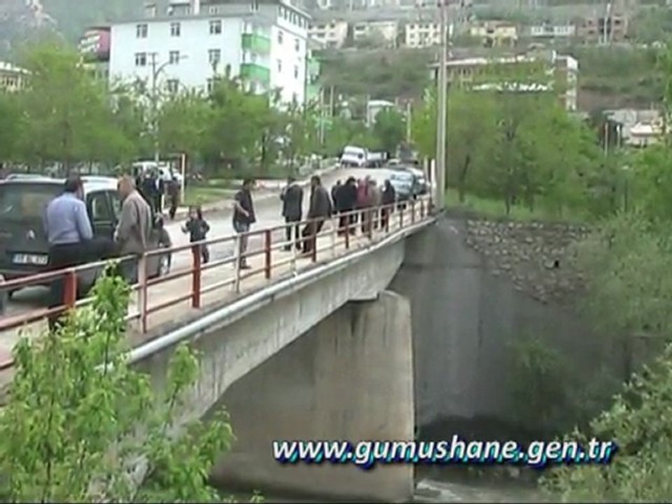 Harşit Çayına Uçan Aracın Sürücüsü İlk Gün Bulunamadı