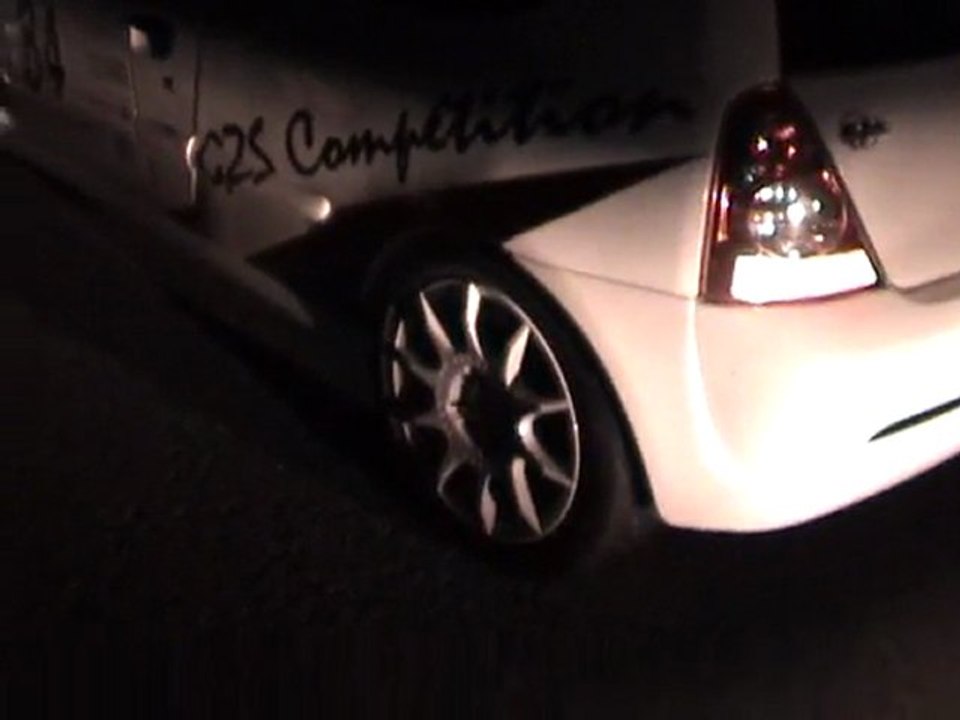 Rallye Sainte baume 2011 ES4 Zerbola n°84 avant le depart !!