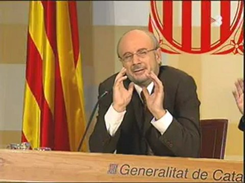 TV3 - Polònia - Puigcercós tradueix a Castells