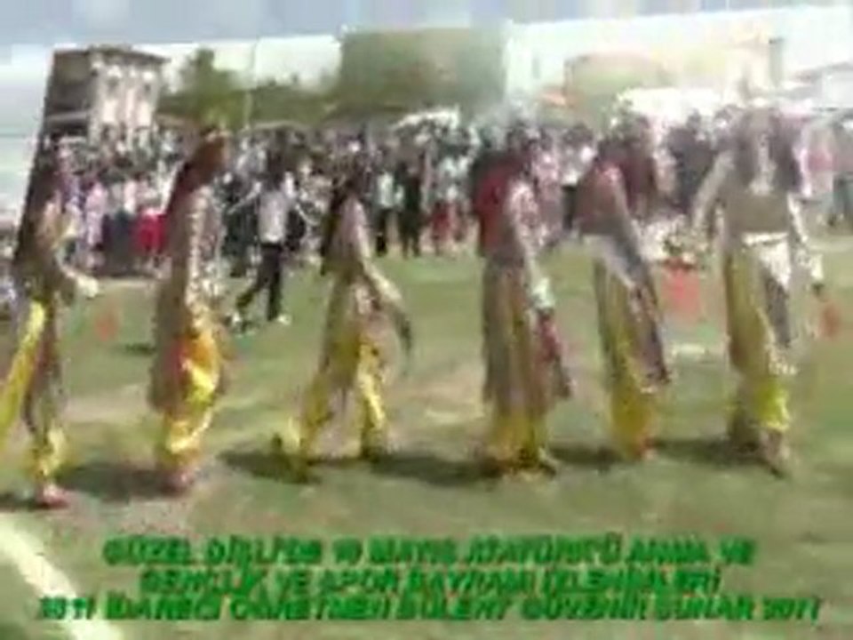 GÜZEL DİŞLİ'DE 19 MAYIS ATATÜRK'Ü ANMA VE GENÇLİK VE SPOR BAYRAMI 2011 /