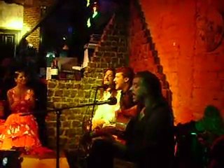 Pedro Cantando en Show Sonia "Otro Camino" - 20 de Mayo 2011