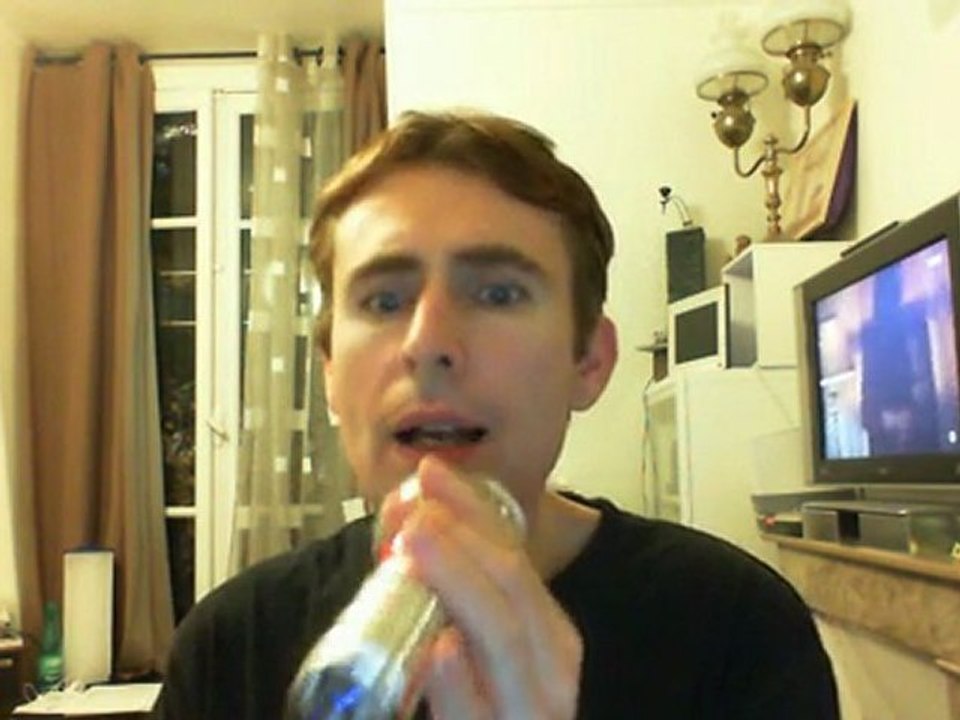 Wiwi égratigne "mais la vie continuait"