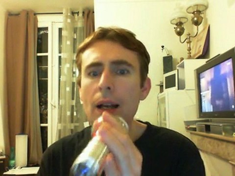 Wiwi égratigne mais la vie continuait