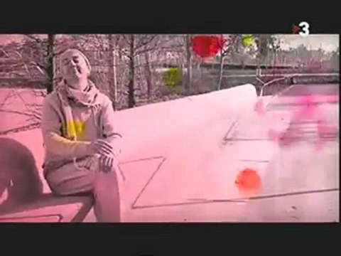 TV3 - Polònia - Lluis Llach respon al test de Silenci?