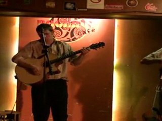 Petit HoMme "tête de piaf" au Roger's Café Belfort ( 90 )