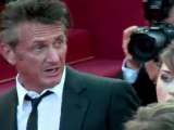 Cannes: Sean Penn monte les marches pour 