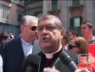 Napoli - Sepe balla sul palco