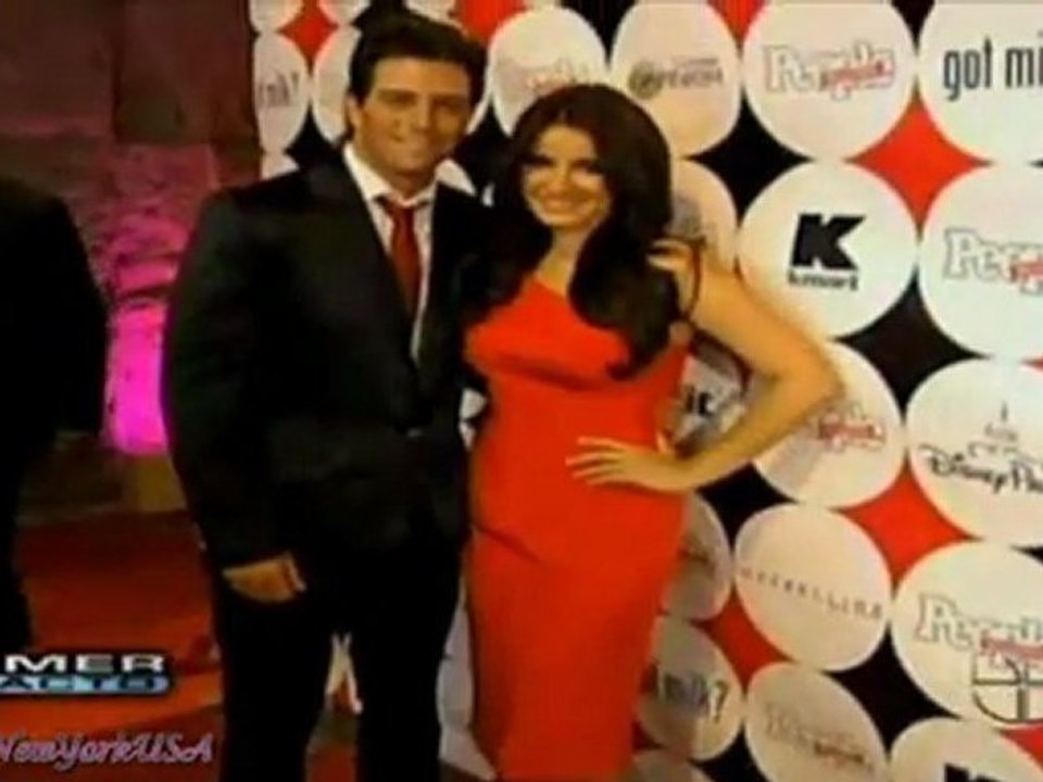 Maite Perroni en Fiesta de los 50+Bellos PEE || PI