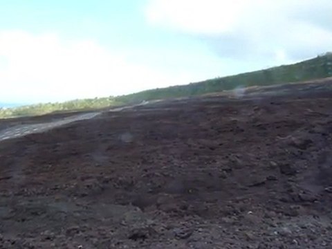 Coulée de lave du Piton de la Fournaise en 2004 (2)