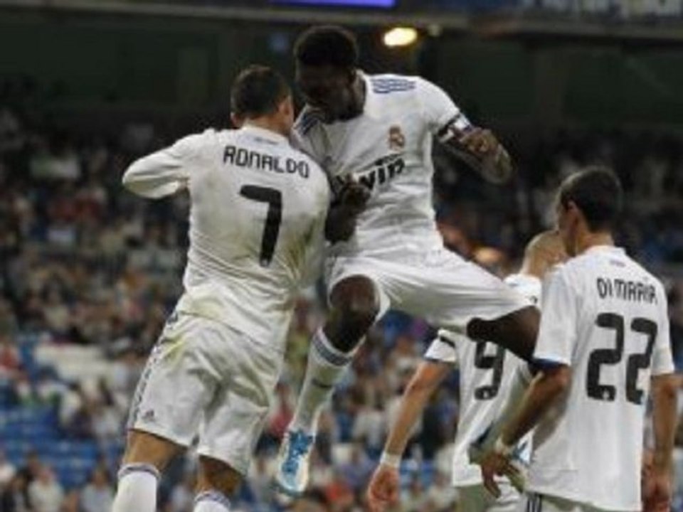Real Madrid 8-1 Almeria Adebayor hat-trick, Ronaldo, Benzema double