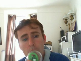 Wiwi égratigne "dio come ti amo"