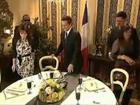 TV3 - Polònia - Ca l'Obama: Sarkozy sopa a la Casa Blanca
