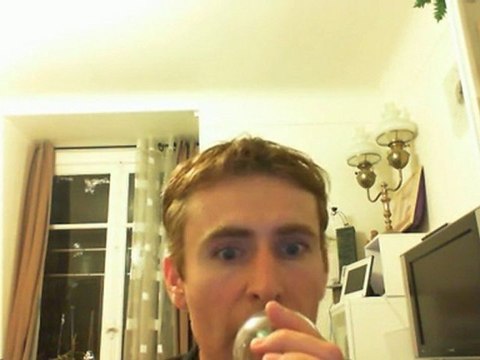 Wiwi égratigne la garde meurt mais ne se rend pas