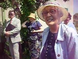 La mormintele familiei Negruzzi-ghid Olga Rusu