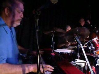 Incredible Blues Puppies - Can't Be Satisfied