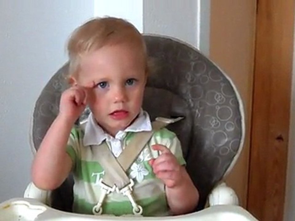 Bébé qui rit - Rire Forcé ... Fin Marante !