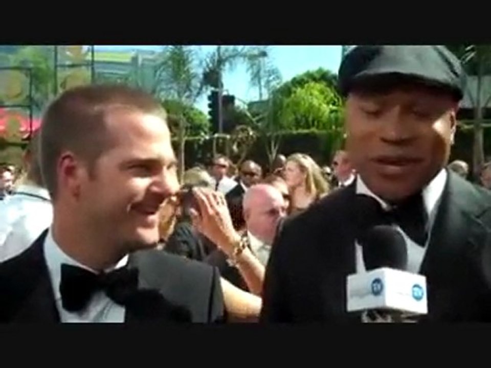 2011.03 Chris O'Donnell @ Emmy Awards Red Carpet