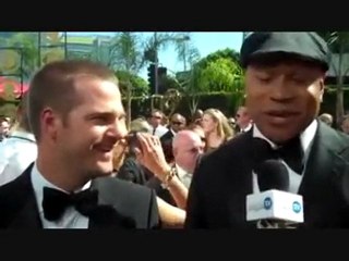 2011.03 Chris O'Donnell @ Emmy Awards Red Carpet