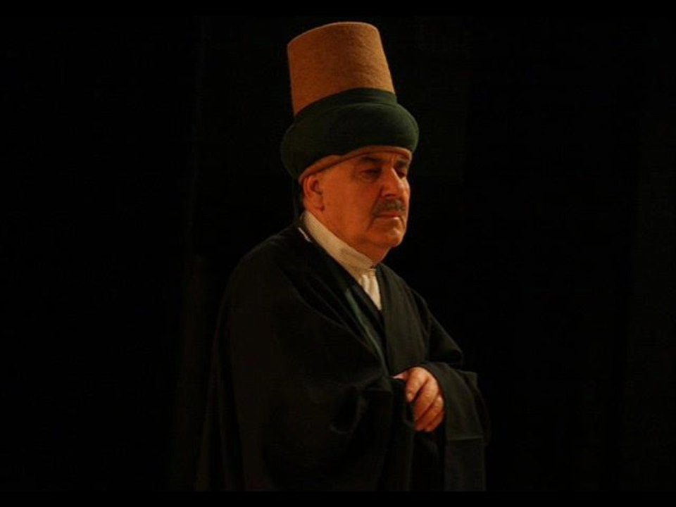 Dünyada gönül devleti ikbale güvenme-Mustafa Holat Efendi