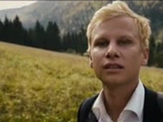 Der Mann der über Autos sprang - Offizieller Trailer