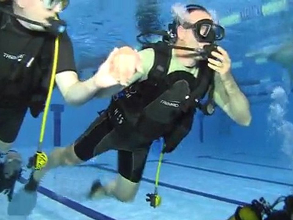 Baptêmes de plongée en "langage des signes"