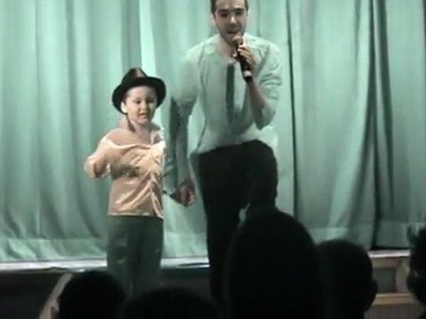 extrait du spectacle au Patis : le 13 mai 2011 les talents de robin ! Karim M'Ribah